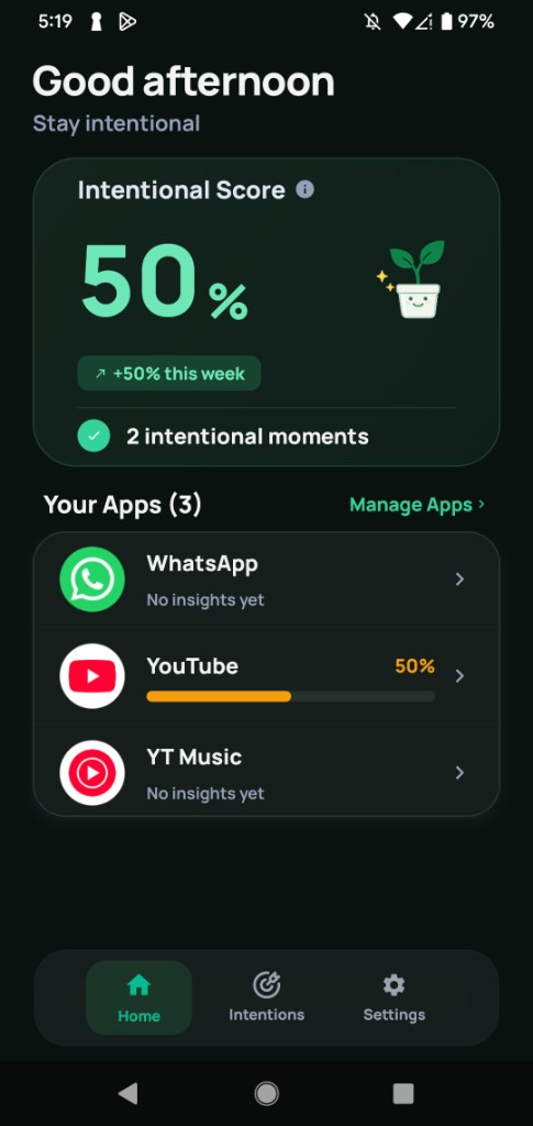Android home with active Instagram